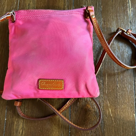 Dooney & Bourke cross body bag - Picture 12 of 12